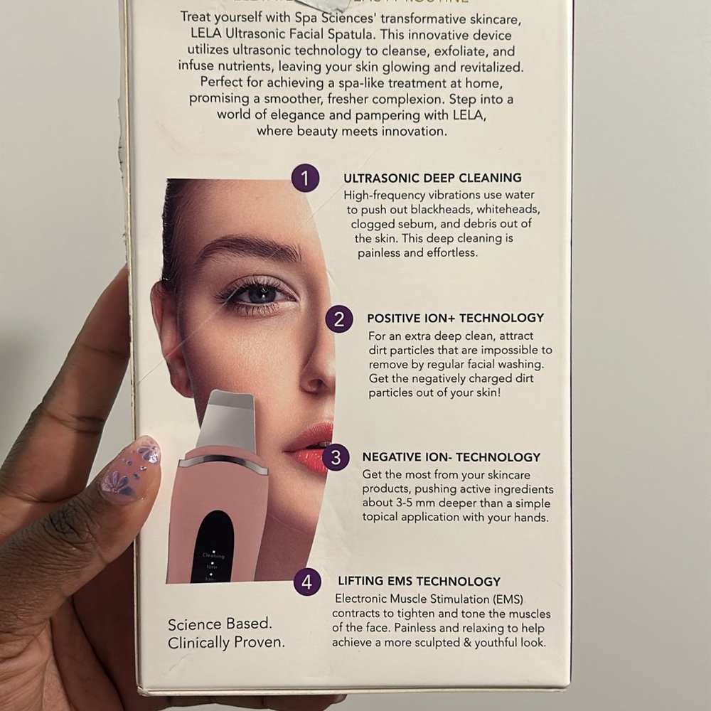 ✨ Lela Ultrasonic Facial Spatula - Skin Scrubber & Extractor Tool - Picture 4 of 5
